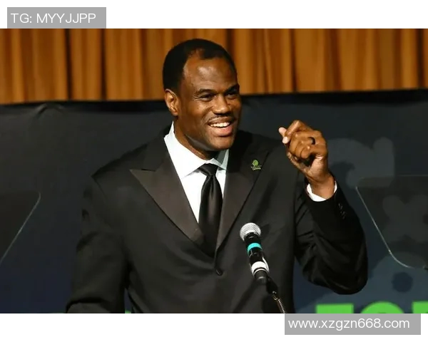 足球星辉闪耀天地间足坛传奇人物精彩纷呈彰显不朽辉煌